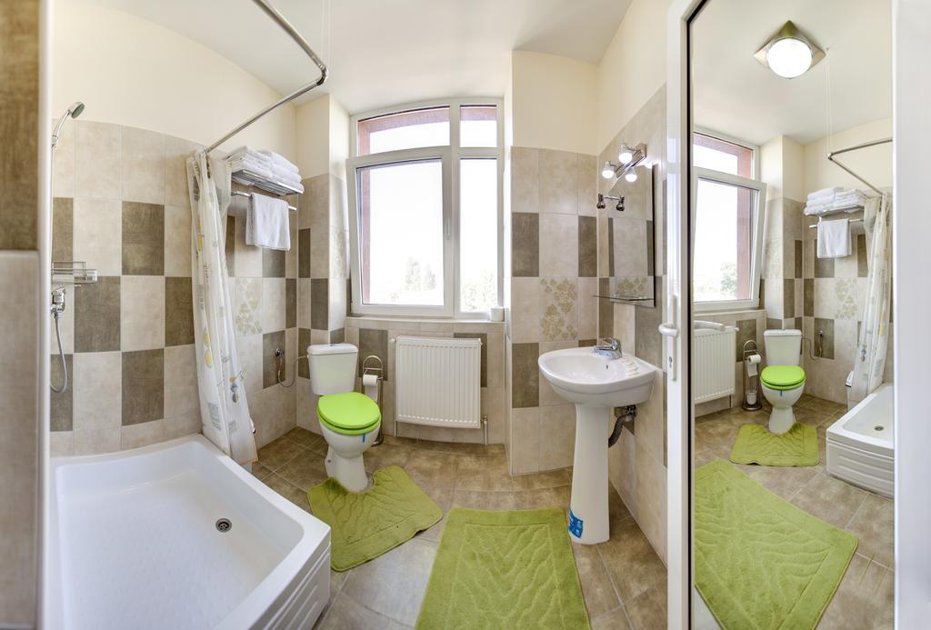 Hotel La Gil Bucarest Chambre photo