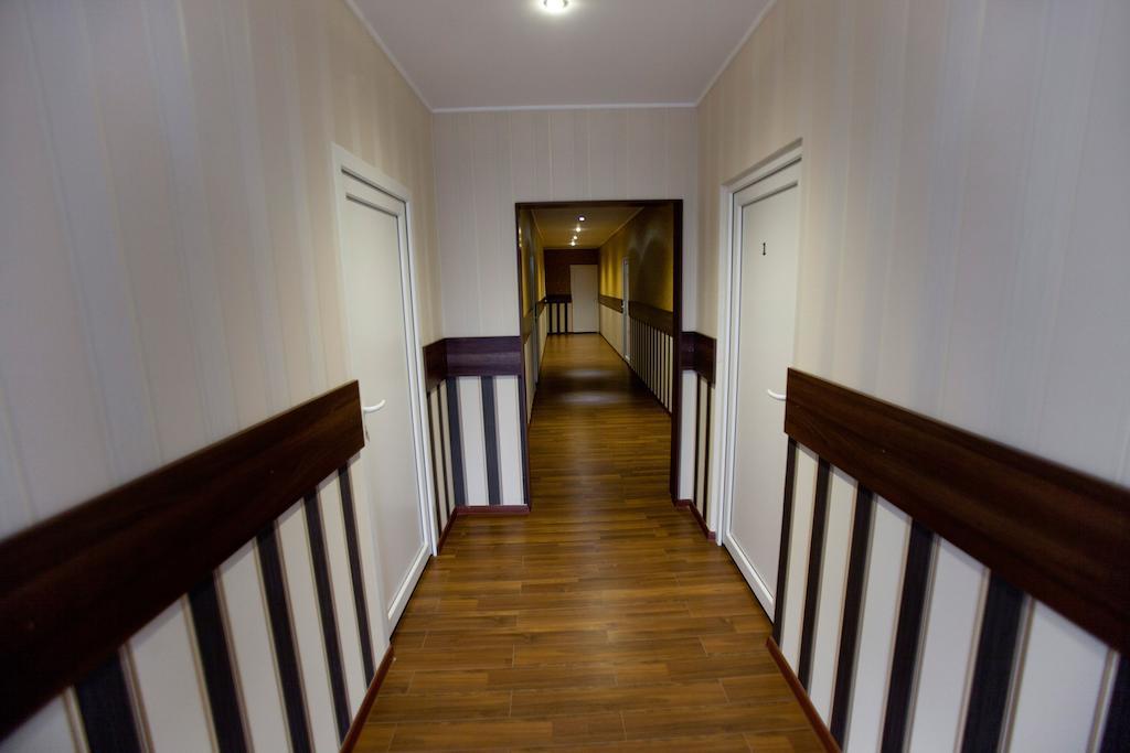 Hotel La Gil Bucarest Extérieur photo